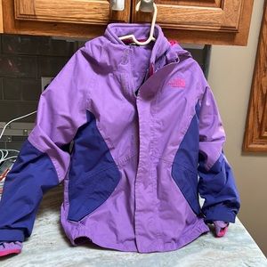 NORTH FACE GIRLS 3 in 1 jacket purple . Fleece jacket & SOFT SHELL SX 6